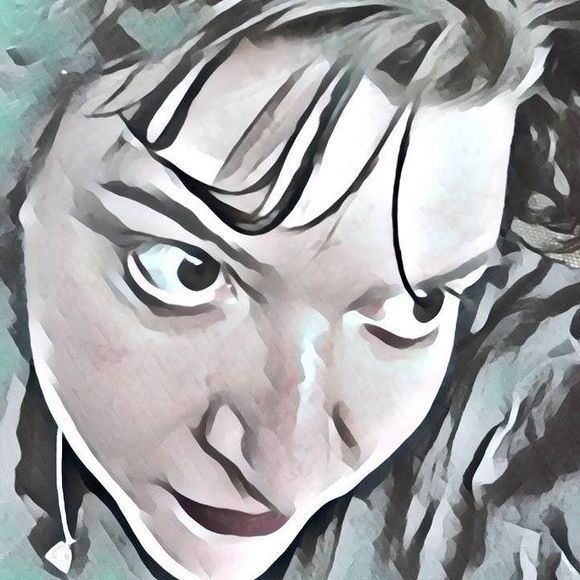 Meet your Posher, Erica - Picture 1 of 1